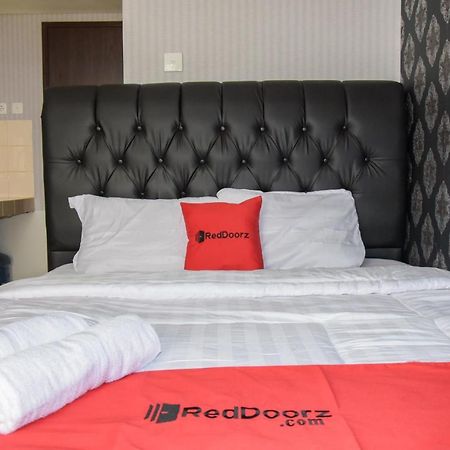 Reddoorz Apartment @ Serpong Green View Тангеранг Экстерьер фото
